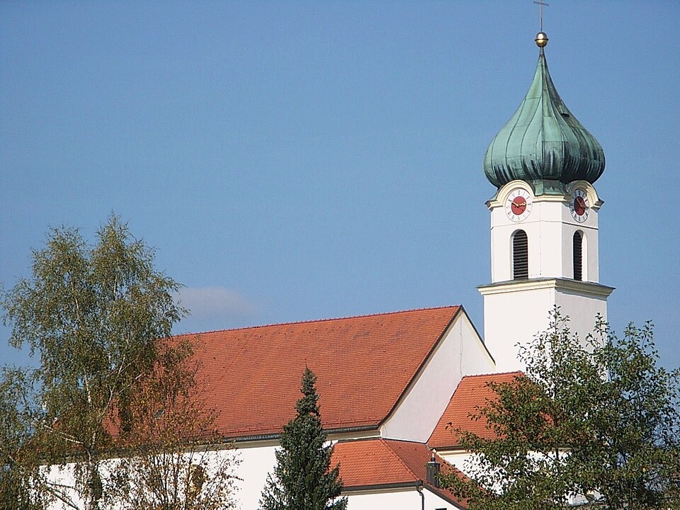 Wärmepumpe-Gurus in Ruderting – Pfarrkirche (Foto: Konrad Lackerbeck) Pfarrkirche in Ruderting – Wärmepumpe-Gurus vermittelt Fachbetriebe in Ruderting