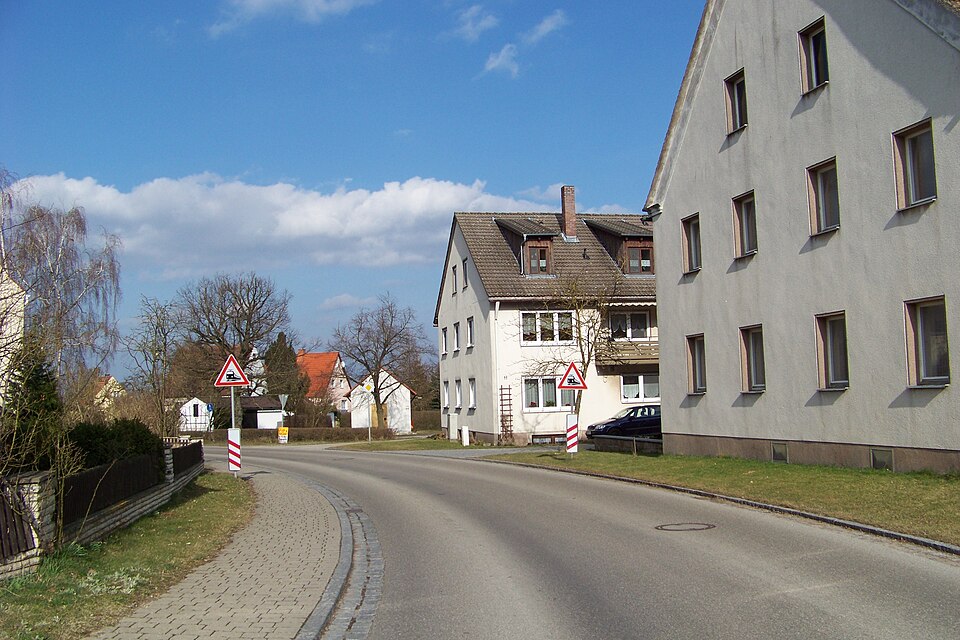 Wärmepumpe-Gurus in Sachsen b. Ansbach – Ansicht von Sachsen b. Ansbach (Foto: Matze.fu) Wärmepumpe-Gurus in Sachsen b. Ansbach – Ansicht von Sachsen b. Ansbach