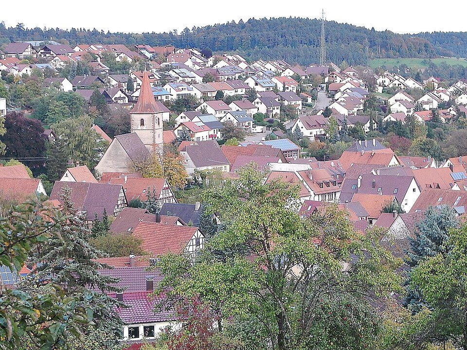 Wärmepumpe-Gurus in Simmozheim – Ansicht von Simmozheim (Foto: qwesy qwesy) Wärmepumpe-Gurus in Simmozheim – Ansicht von Simmozheim