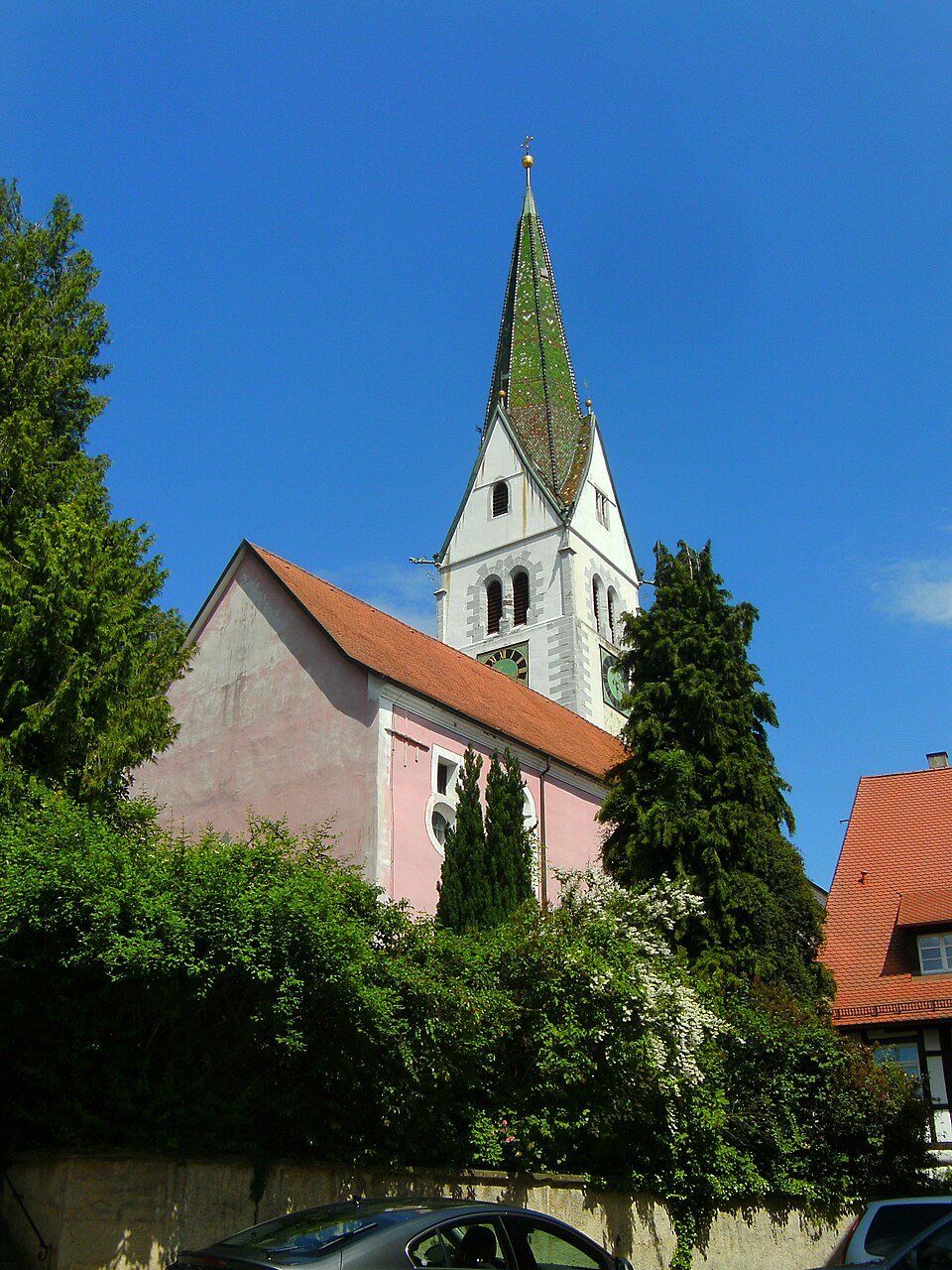 Wärmepumpe-Gurus in Sipplingen – Kirche (Foto: Mdpks) Kirche in Sipplingen – Wärmepumpe-Gurus vermittelt Fachbetriebe in Sipplingen