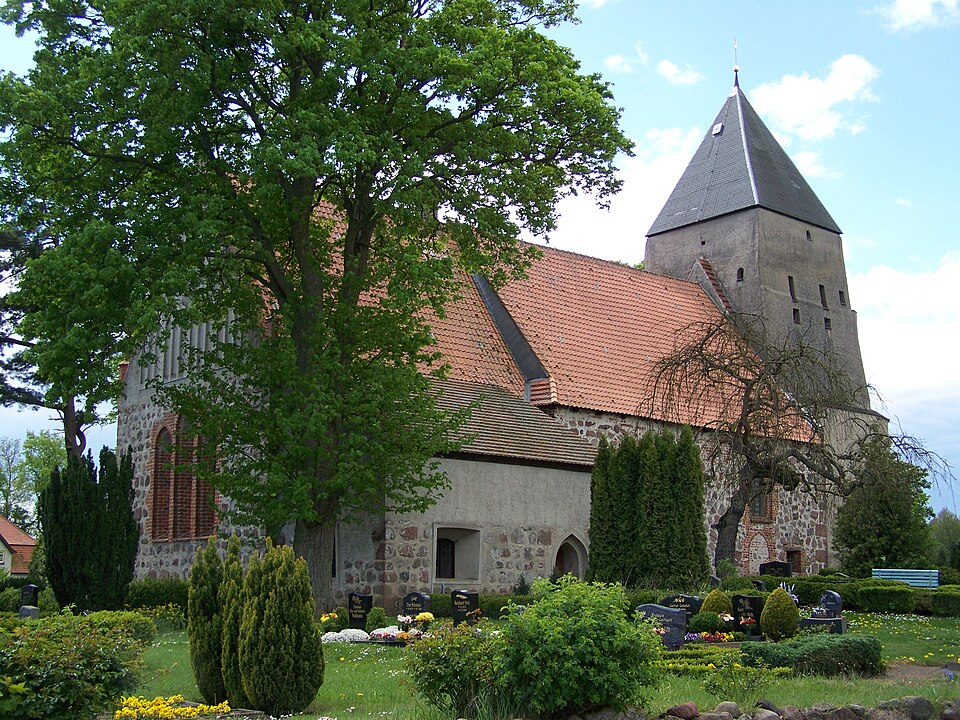 Wärmepumpe-Gurus in Süderholz – Kirche (Foto: Klugschnacker) Kirche in Süderholz – Wärmepumpe-Gurus vermittelt Fachbetriebe in Süderholz