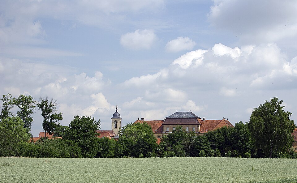 Wärmepumpe-Gurus in Sulzheim – Ansicht von Sulzheim (Foto: Ulrich Schönbein) Wärmepumpe-Gurus in Sulzheim – Ansicht von Sulzheim
