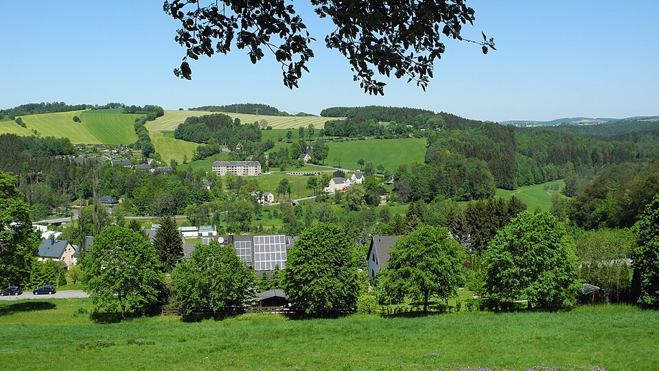 Wärmepumpe-Gurus in Thermalbad Wiesenbad – Ansicht von Thermalbad Wiesenbad (Foto: Franzfoto) Wärmepumpe-Gurus in Thermalbad Wiesenbad – Ansicht von Thermalbad Wiesenbad