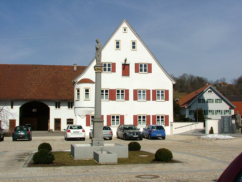 Wärmepumpe-Gurus in Tussenhausen – Ansicht von Tussenhausen (Foto: Richard Mayer) Wärmepumpe-Gurus in Tussenhausen – Ansicht von Tussenhausen