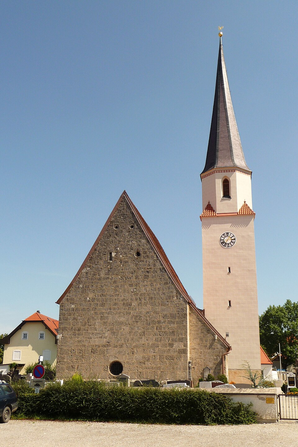 Wärmepumpe-Gurus in Unterneukirchen – Pfarrkirche (Foto: Konrad Lackerbeck) Pfarrkirche in Unterneukirchen – Wärmepumpe-Gurus vermittelt Fachbetriebe in Unterneukirchen