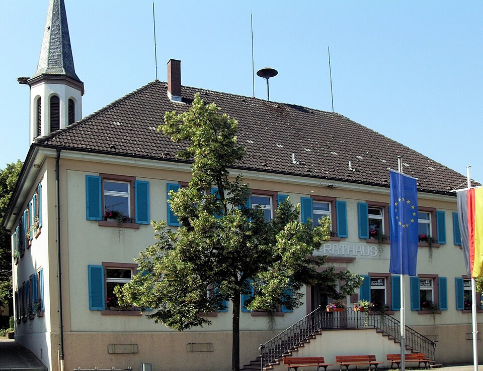 Wärmepumpe-Gurus in Vörstetten – Rathaus (Foto: Rauenstein) Rathaus in Vörstetten – Wärmepumpe-Gurus vermittelt Fachbetriebe in Vörstetten