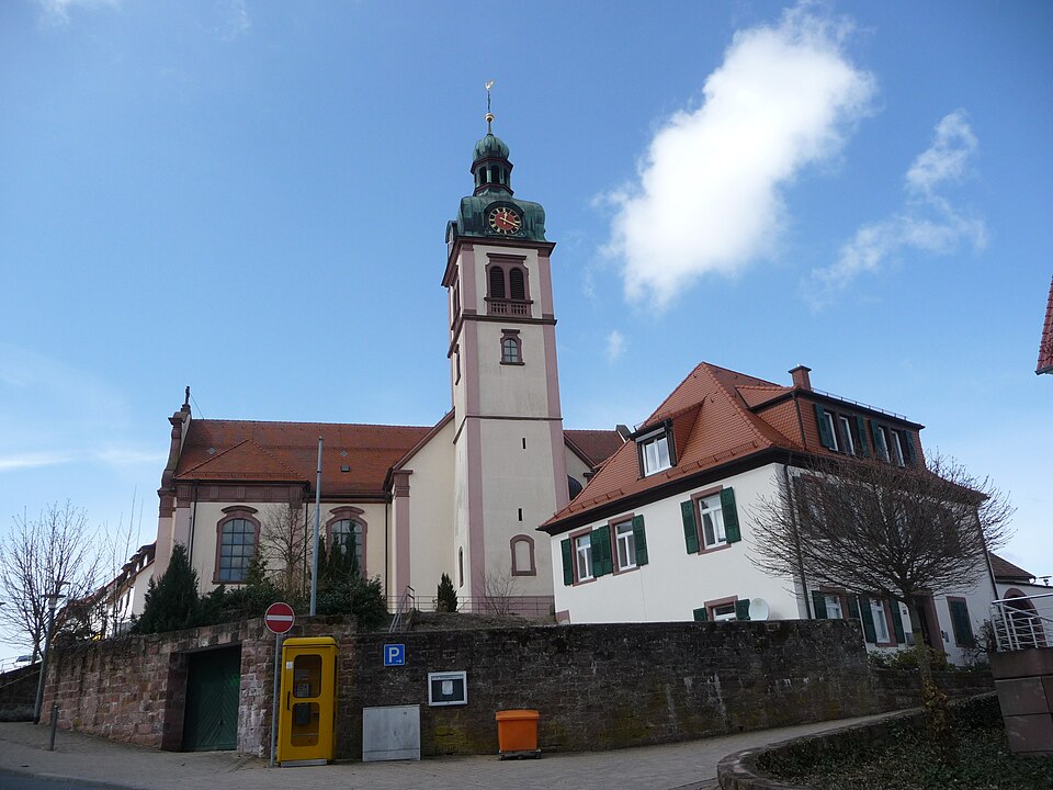 Wärmepumpe-Gurus in Waldbrunn – Katholische Kirche (Foto: Immanuel Giel) Katholische Kirche in Waldbrunn – Wärmepumpe-Gurus vermittelt Fachbetriebe in Waldbrunn