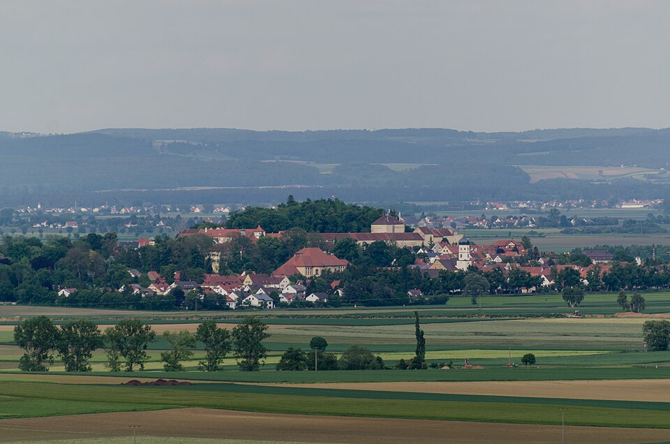 Wärmepumpe-Gurus in Wallerstein – Panorama (Foto: Tilman2007) Panorama in Wallerstein – Wärmepumpe-Gurus vermittelt Fachbetriebe in Wallerstein