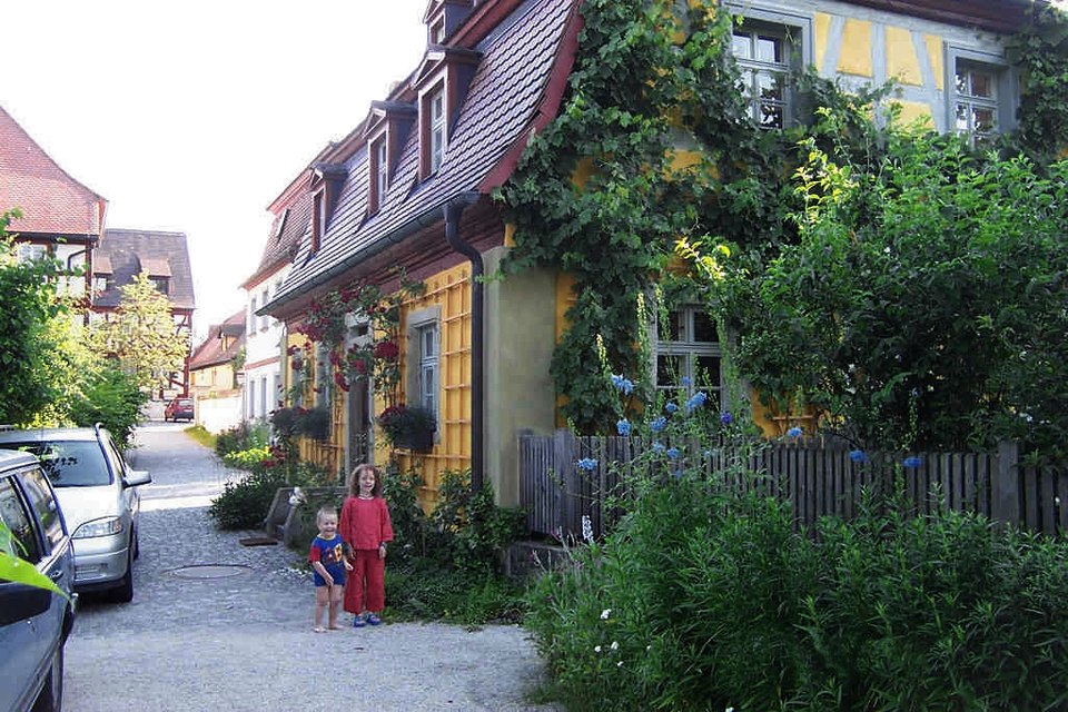 Wärmepumpe-Gurus in Walsdorf – Haus (Foto: Parisek) Haus in Walsdorf – Wärmepumpe-Gurus vermittelt Fachbetriebe in Walsdorf