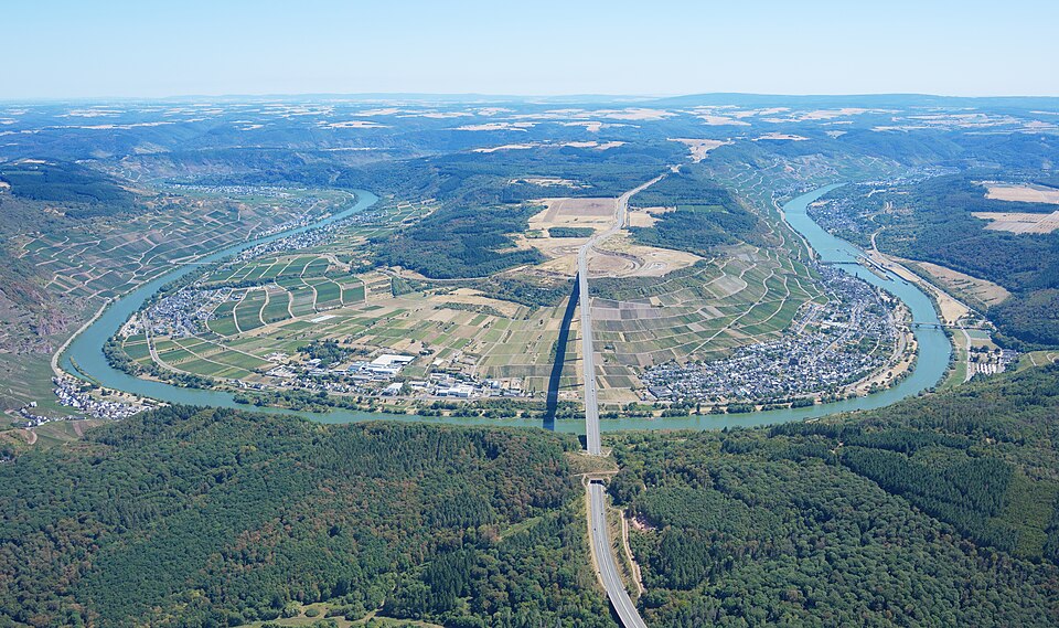 Wärmepumpe-Gurus in Zeltingen-Rachtig – Ansicht von Zeltingen-Rachtig (Foto: Carsten Steger) Wärmepumpe-Gurus in Zeltingen-Rachtig – Ansicht von Zeltingen-Rachtig